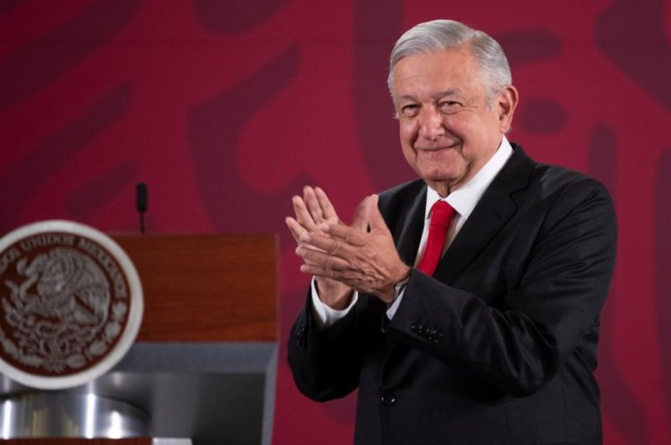 En fast-track, Morena aprueba plan B de AMLO