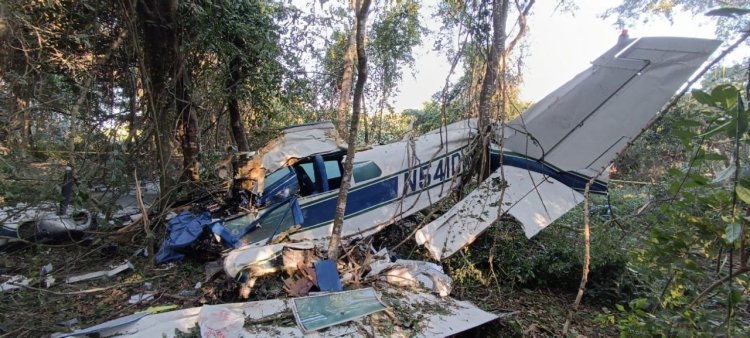 Se desploma avioneta en Puerto Vallarta; hay dos heridos