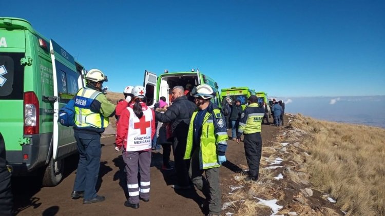 Volcadura de vehículo en el Nevado de Toluca deja 15 heridos