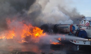 Incendio en gasera de NL afecta 15 casas