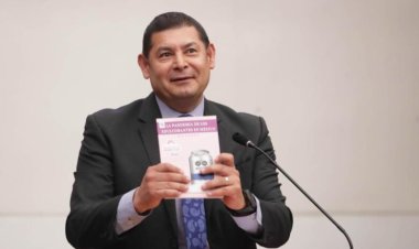 Alejandro Armenta publica libro con datos erróneos sobre covid