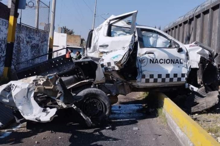 Tren embiste a camioneta de la GN en Celaya; hay dos muertos