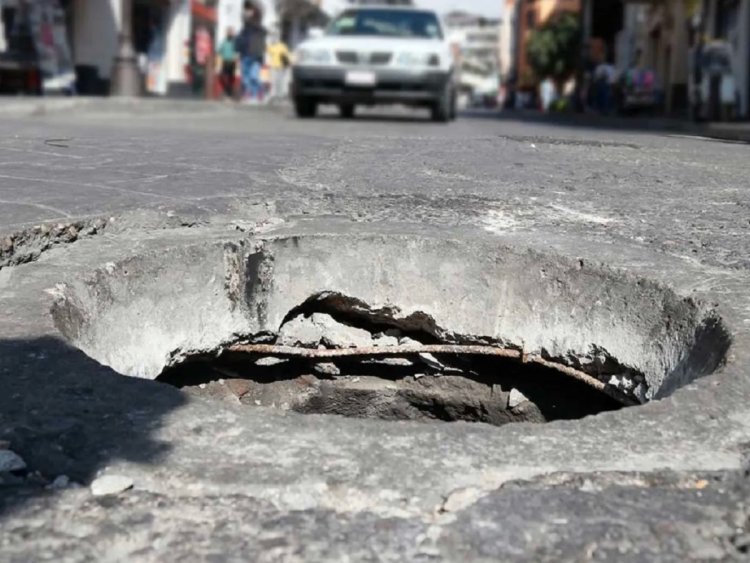 Detienen a ladrón de alcantarillas en la CDMX