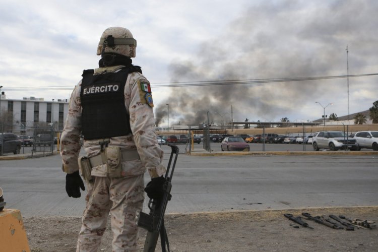 Cesan a director del Cereso de Ciudad Juárez y trasladan a reos