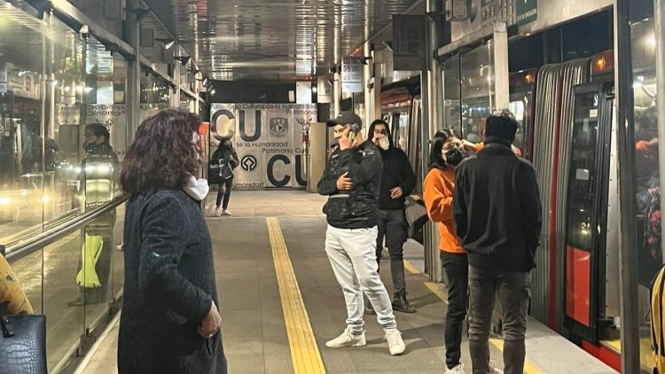 ‘Frenón’ de Metrobús en Ciudad Universitaria deja 10 lesionados