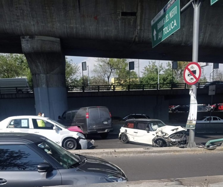 Carambola en San Jerónimo provoca caos vial