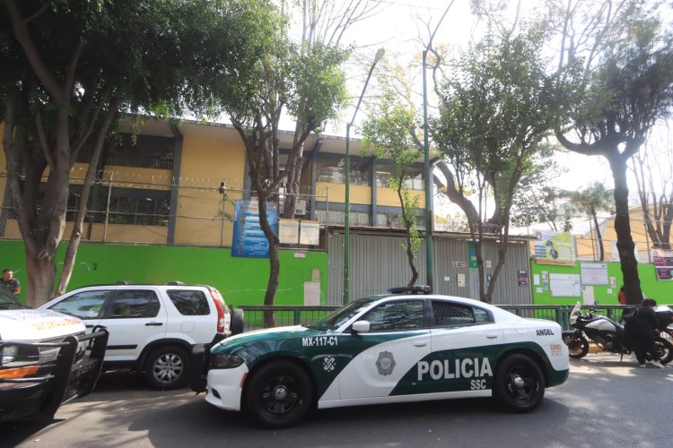 Estudiantes se intoxican por seguir reto viral en secundaria de CDMX