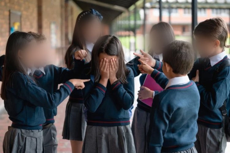 Niña se venga de sus agresoras y las manda al hospital