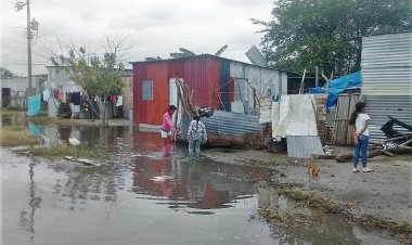 Lluvias y falta de obras afectan a colonias pobres de Campeche