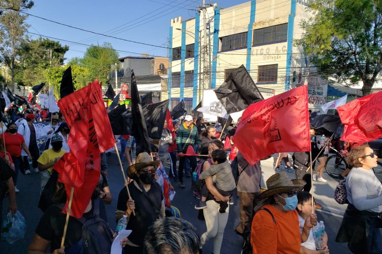 Grupo se apodera del SITUAM y amaga con estallar huelga