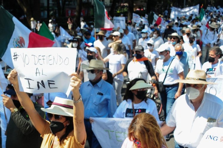 Llaman a marcha en defensa del INE en SLP