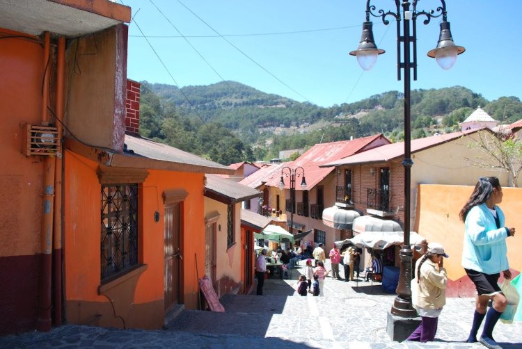 Habitantes de Bucareli, Pinal de Amoles, olvidados