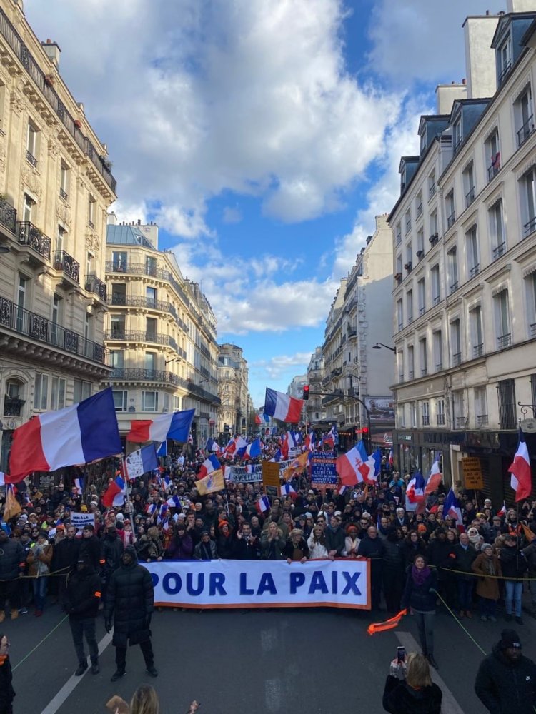 “No a la Tercera Guerra Mundial”: franceses se levantan contra la OTAN