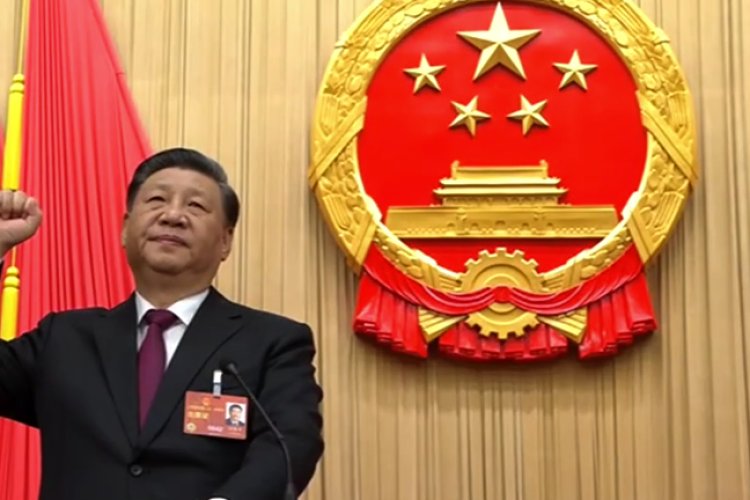 Xi Jinping es elegido presidente de China y presidente de la Comisión Militar Central