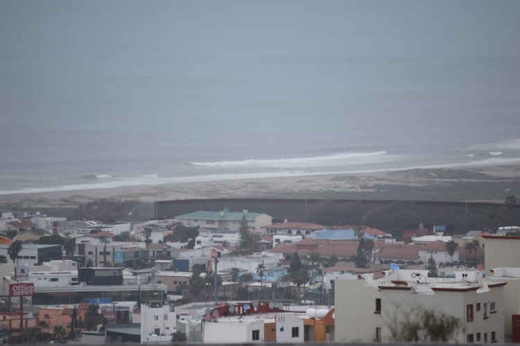 Recuperan ocho cuerpos de migrantes en costa de San Diego
