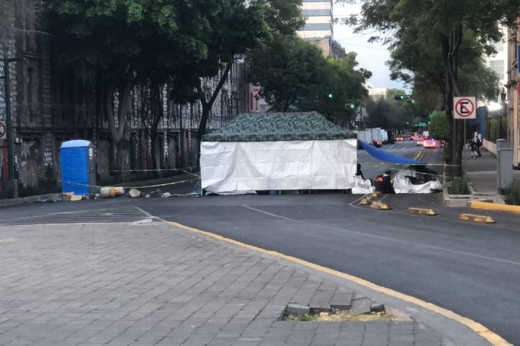 Familiares de desaparecidos instalan plantón frente a SEGOB