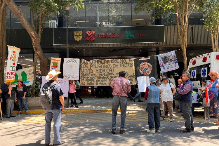 Protestan por mejor distribución del agua en CDMX