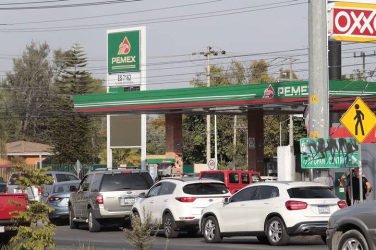 Gasolina por arriba de los 26 pesos en Guadalajara