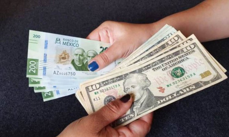 Bolsillos de familias mexicanas afectados por baja del dólar