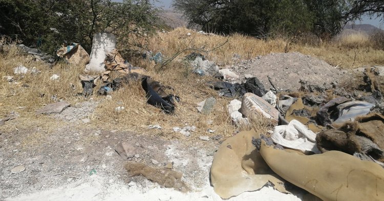 Aguas negras contaminan el área de Puentecillas