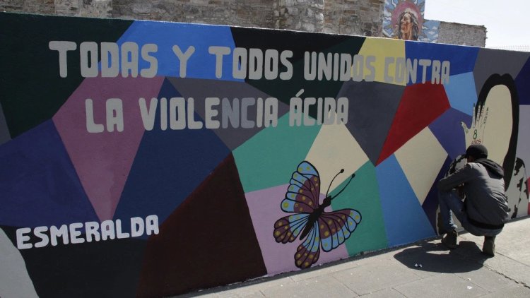 Víctimas y sobrevivientes de ataques en Puebla inauguran mural de la Ley Ácida