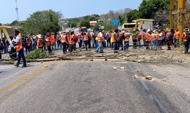 Trabajadores del Tren Maya protestan por malos tratos y explotación laboral