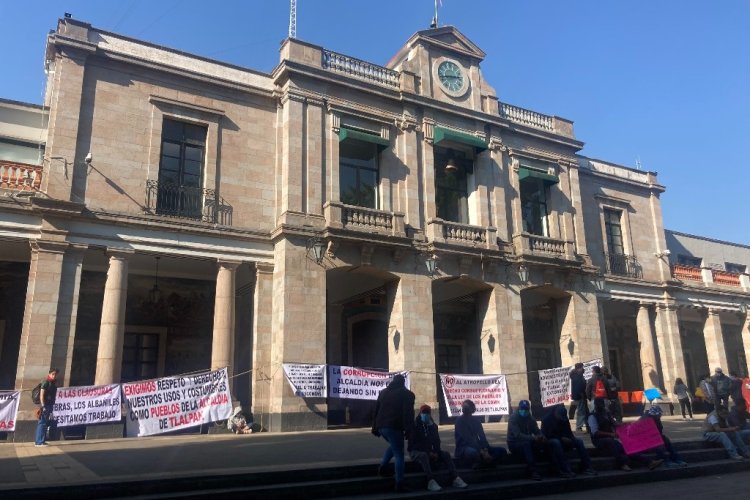 Comerciantes de Tlalpan protestan por abusos del Invea