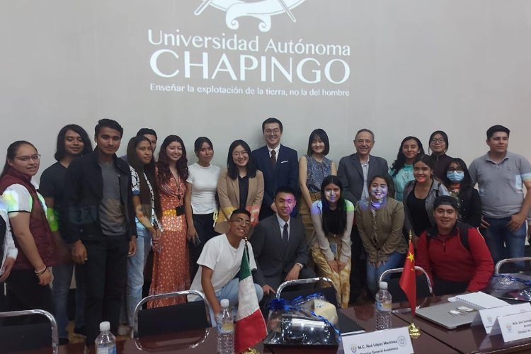 Exponen en Chapingo desarrollo de China y su liderazgo mundial