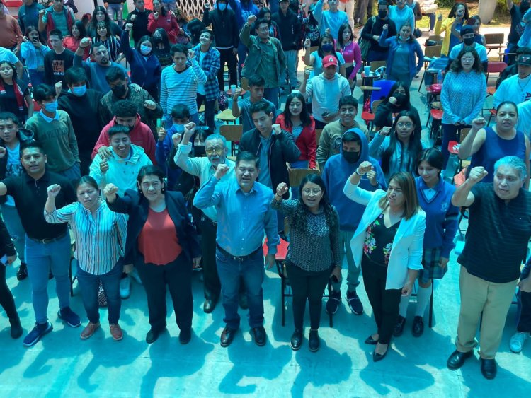 Brasil Acosta invita a estudiantes de la CDMX a convertirse en la vanguardia estudiantil que necesita Mexico