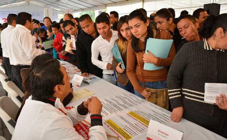 Carencia laboral deja a potosinas en pobreza