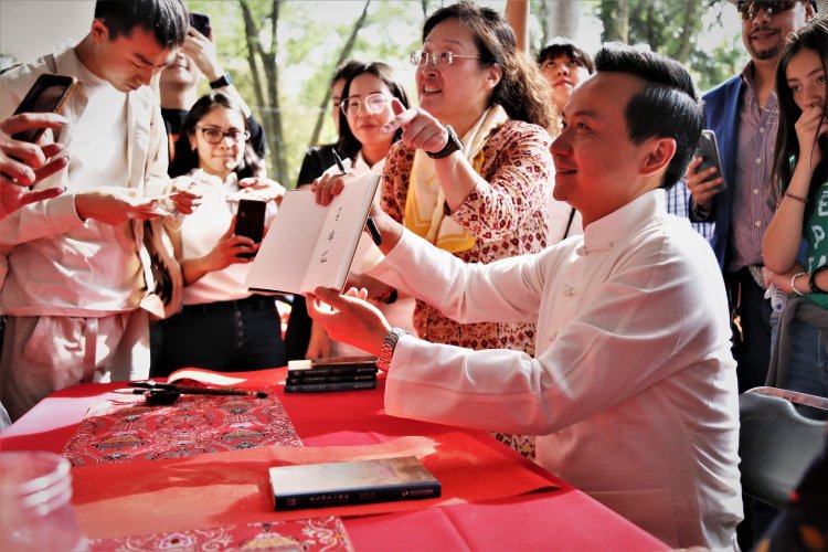 Realizan evento por el Día de la Lengua China en la Ciudad de México