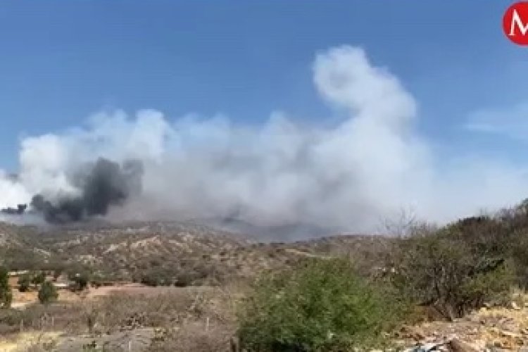 Humo de incendio en Guanajuato cubre Cerro del Cubilete