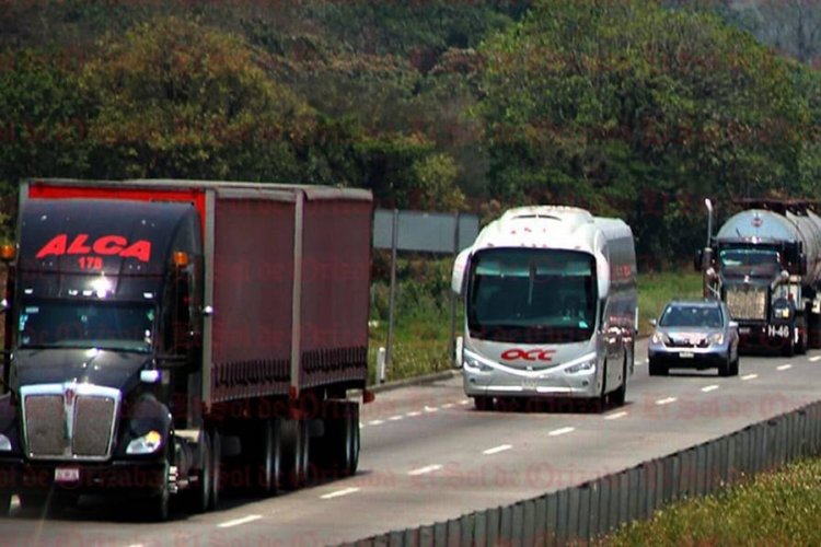 Continúan robos en carreteras de Veracruz