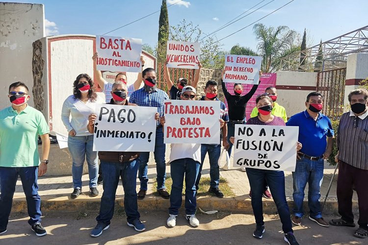 Docentes de Jalisco enfrentan falta de recursos y precariedad laboral