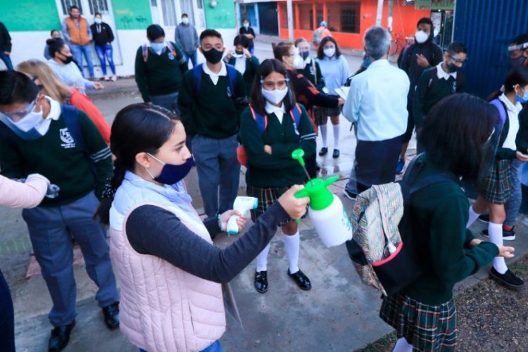 Escuelas sin luz en SLP, secuela del Covid-19