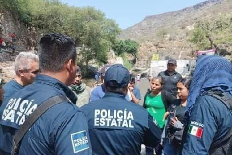 Autoridades municipales de Cadereyta, permiten cobros ilegales a turistas en Taxhidó