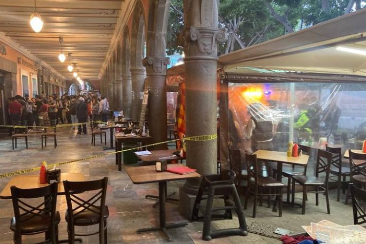 Muere hombre al interior de restaurante poblano