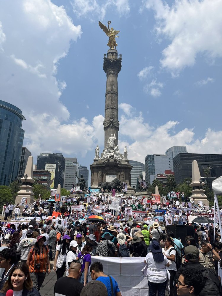 Madres buscadoras marchan por justicia en la CDMX