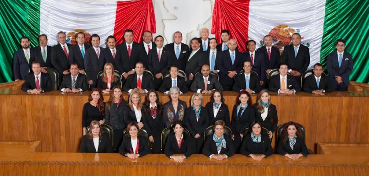 Aprueban reelección de diputados en Nuevo León