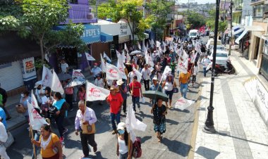 Multimedia: Miles de antorchistas claman por justicia en el corazón de Guerrero