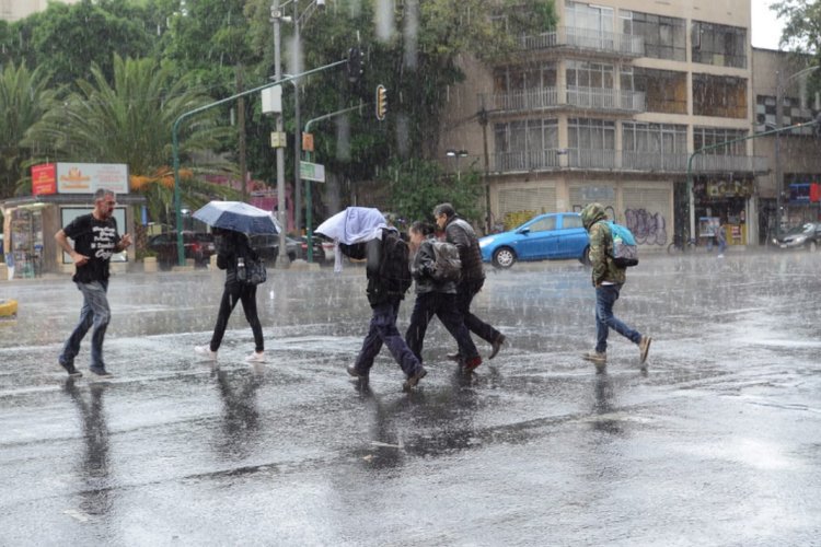 Tras ola de calor se esperan lluvias en varios estados de la república