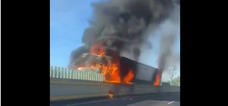 Por incendio de tráiler cierran autopista México-Cuernavaca