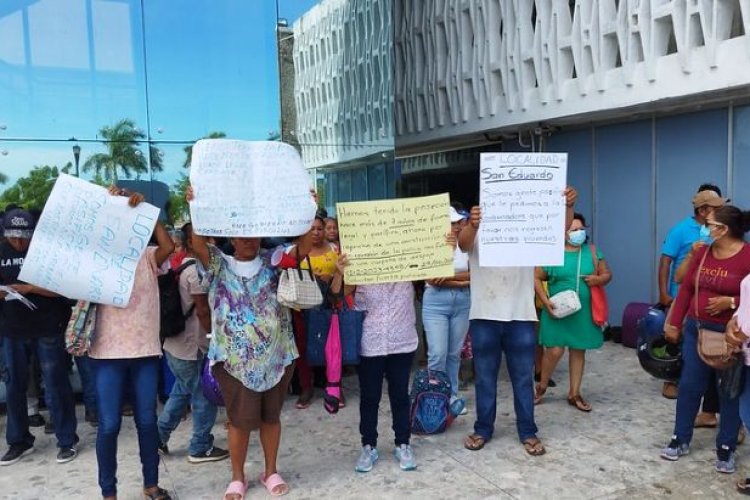 A 11 días de plantón frente a palacio de Gobierno, desalojados siguen sin ser escuchados