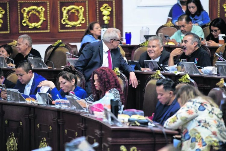 Congreso CDMX aprueba ley para retirar patria potestad a feminicidas