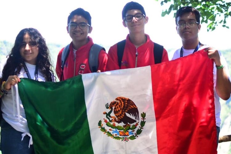 Jóvenes mexicanos ganan primer lugar en Olimpiada de Matemáticas