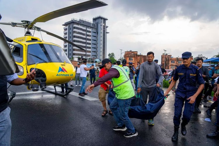 Repatrian restos de familia fallecida en Nepal