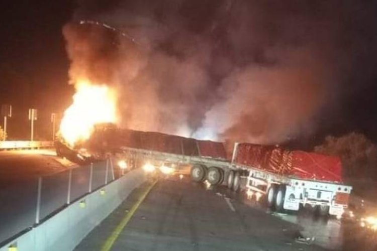 Tráiler se incendia en Arco Norte y provoca caos vial en autopista México-Puebla