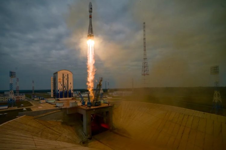 Rusia lanza con éxito misión a la Luna