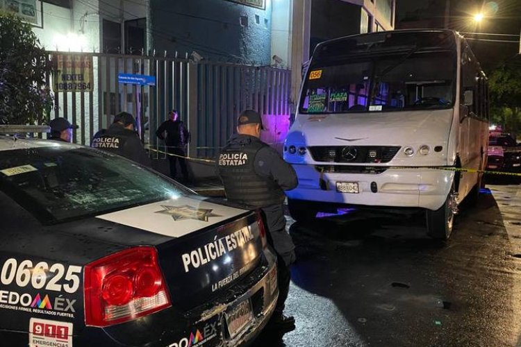 Pasajero desarma a asaltante y lo mata con su propia arma en Naucalpan, Edomex