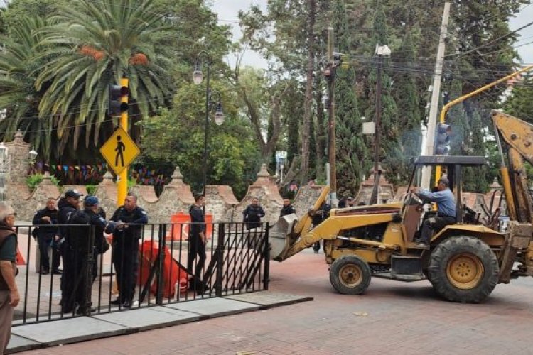 Con violencia detienen y golpean a locatarios que se opusieron a la demolición del Mercado Zaragoza en Chimalhuacán